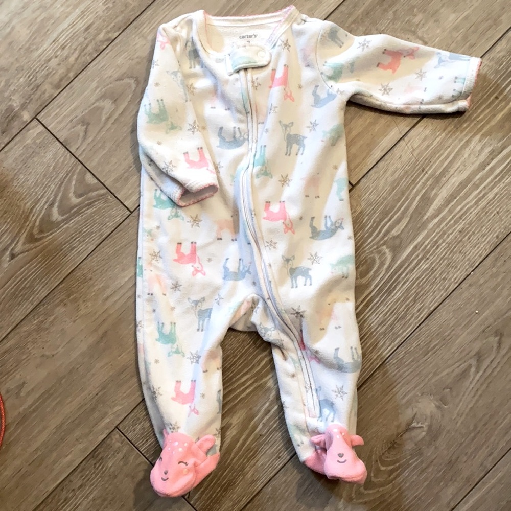 Carter’s deer footie size 3 months